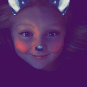 Meet your Posher, Hallie